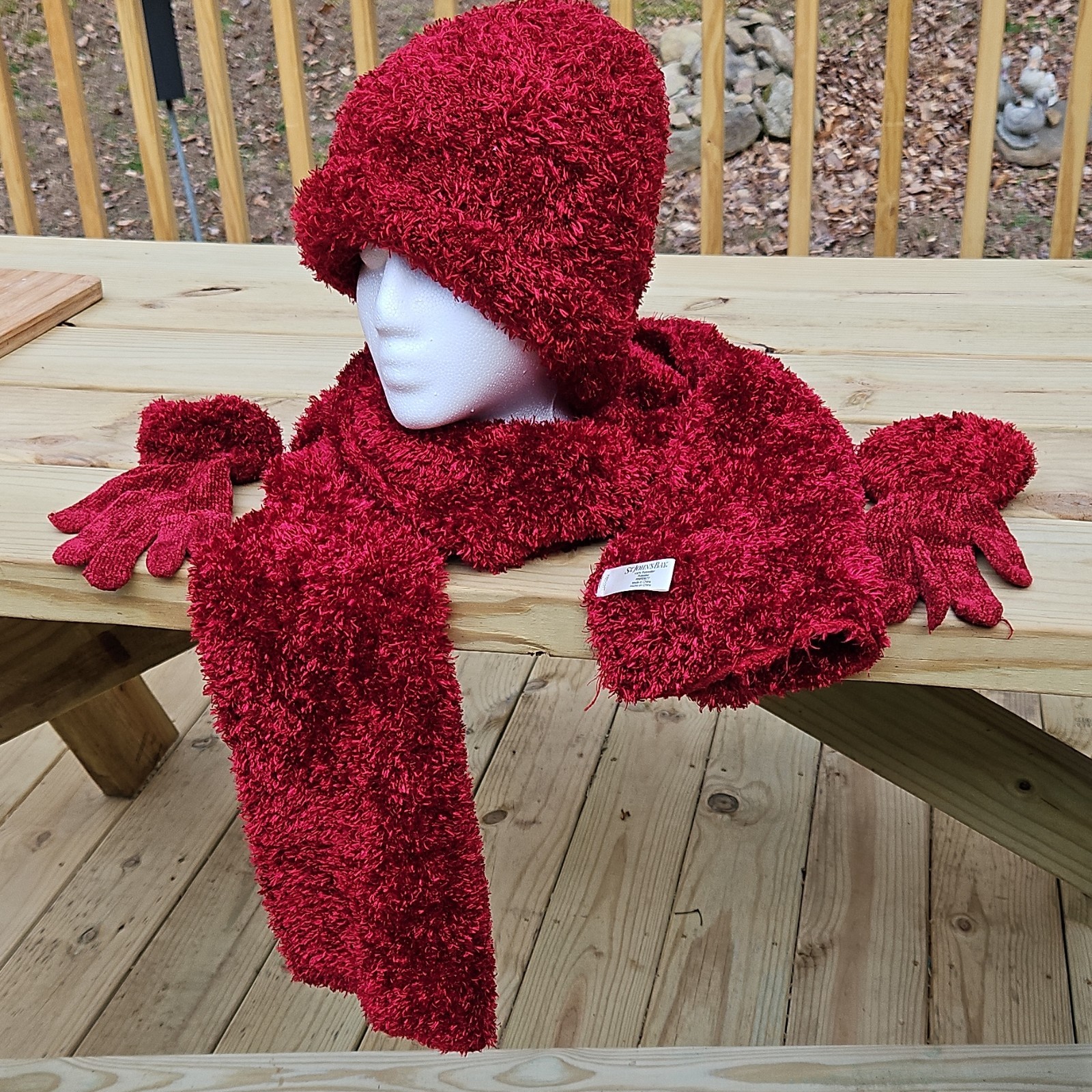 St. John's Bay Red Knit Textured Winter 3-Piece Hat Scarf Gloves Set Women