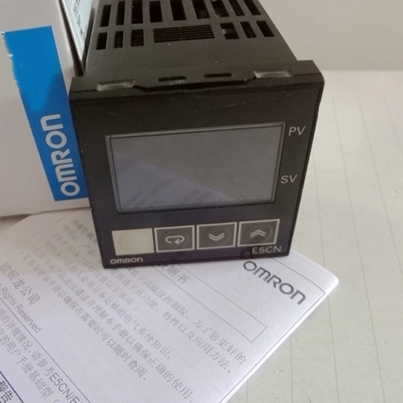Omron E5CN-R2MTC-500 Temperature Controller New One Free Shipping E5CNR2MTC500