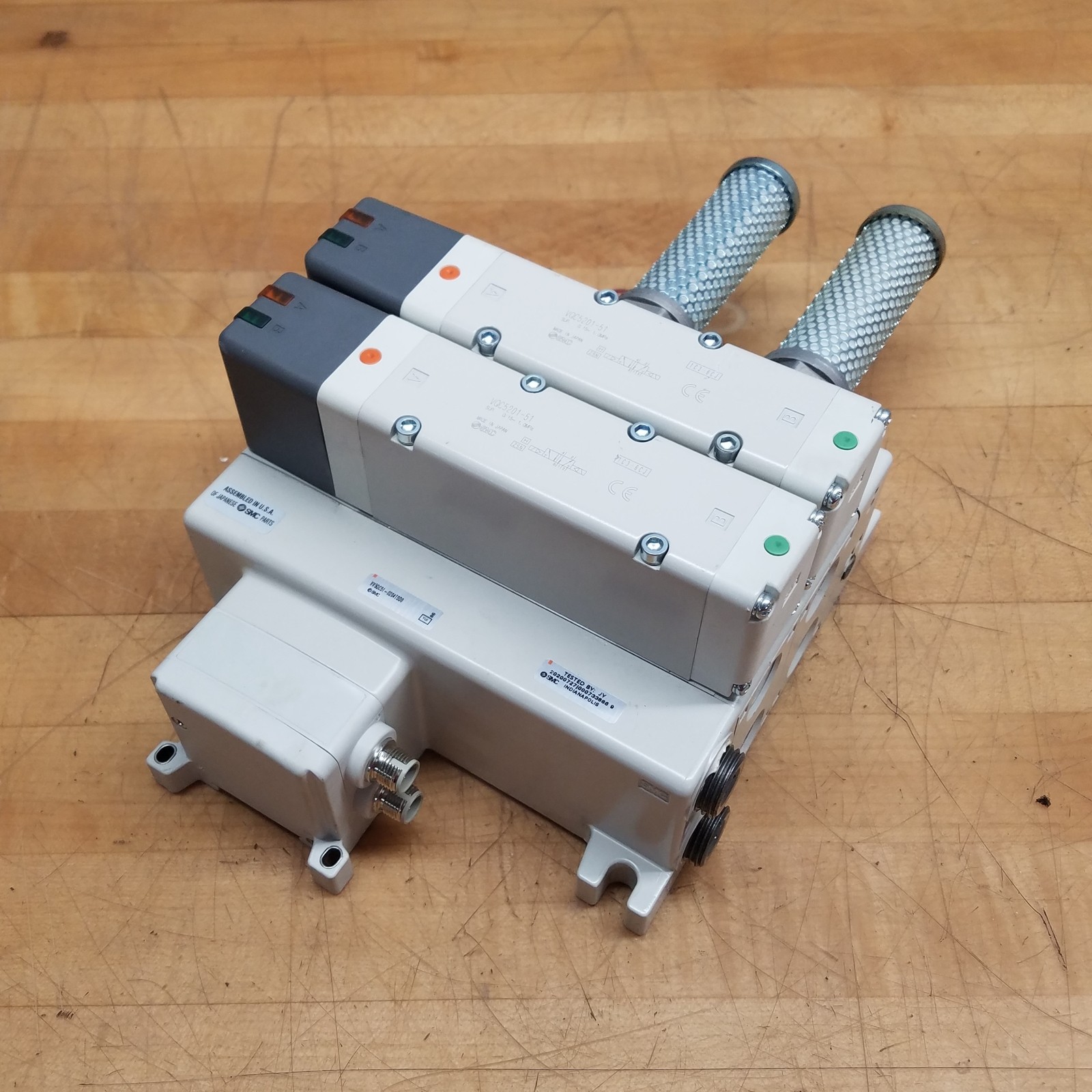 SMC Pneumatic Assembly, VQC5201-51 Valve, VV5QC51-0204TSD0, VVQ1000W-130A-1