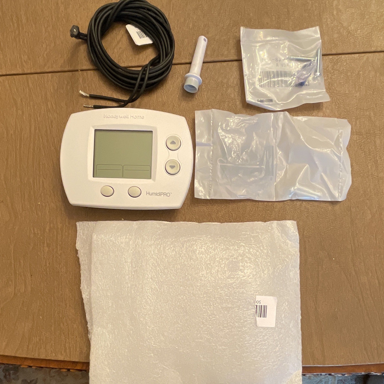 Honeywell Home HumidiPRO Digital Humidistat Humidity Control H6062A1000 - White