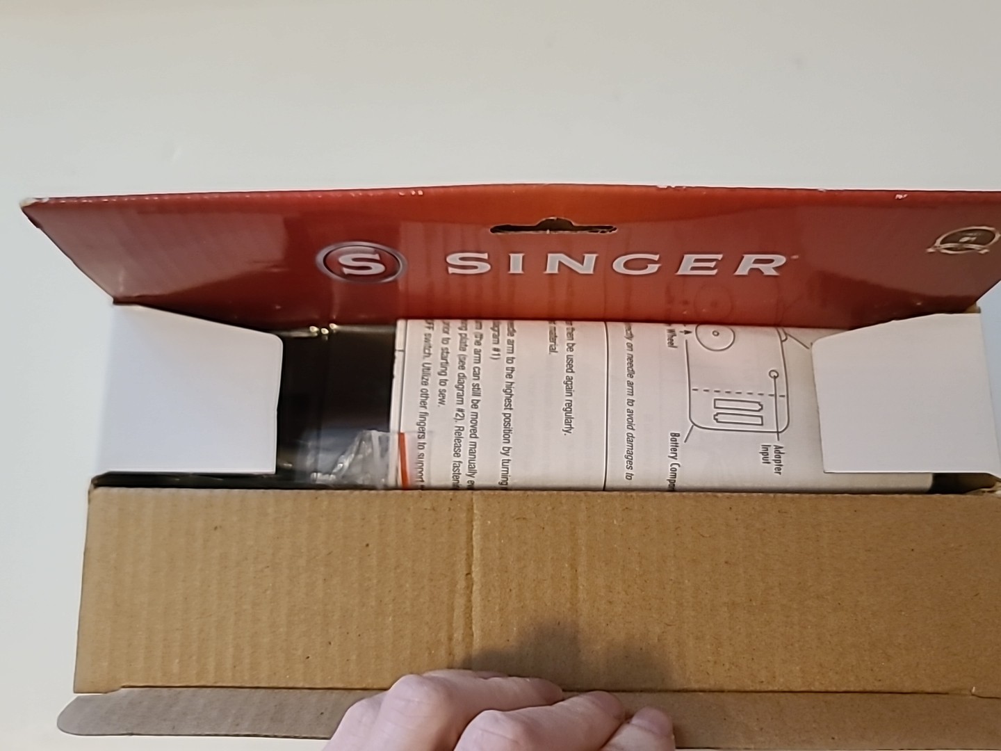 NEW SINGER Stitch Sew Quick Cordless Handheld Portable Mending Machine