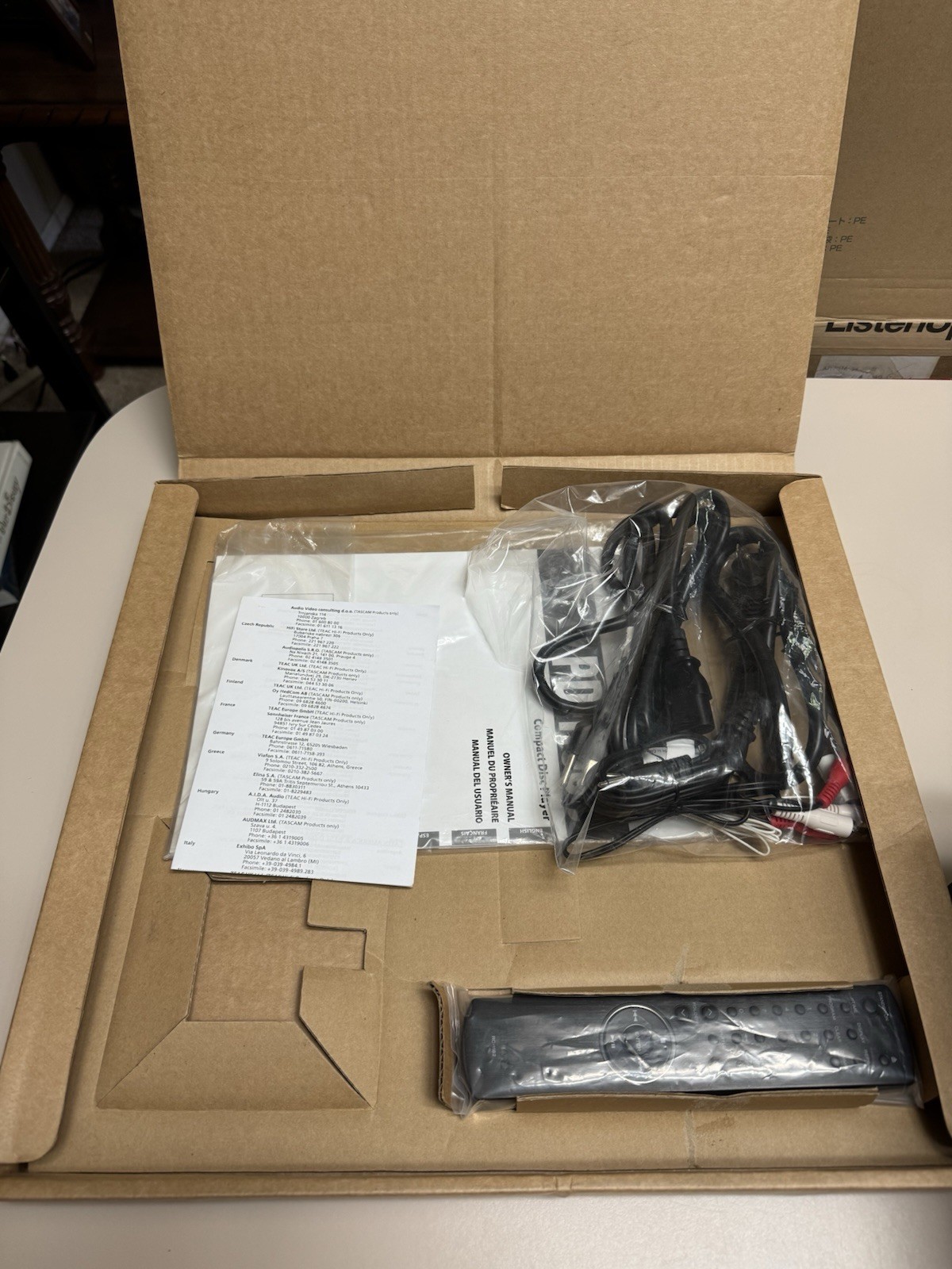 TEAC AG-H600NT / PD-H600 Receiver - CD Player combo
