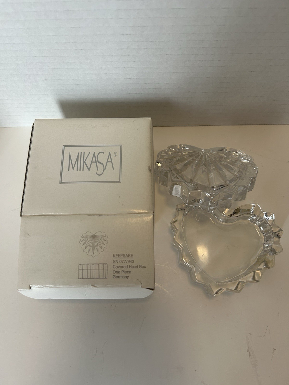 Mikasa Crystal One Piece Covered Heart Box Made In Germany NOS