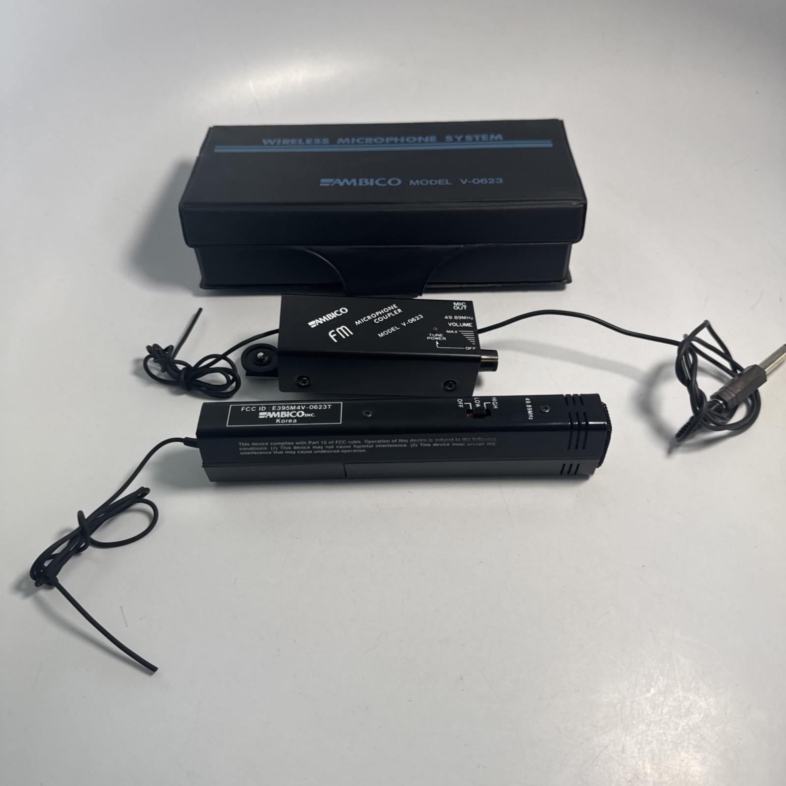 Ambico Wireless Microphone System Model Mic V-0623 Clean Tested