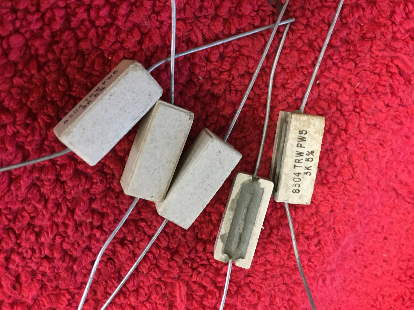 PW5 3K OHM 5 WATT IRC SANDSTONE RESISTORS 3 PCS   NOS