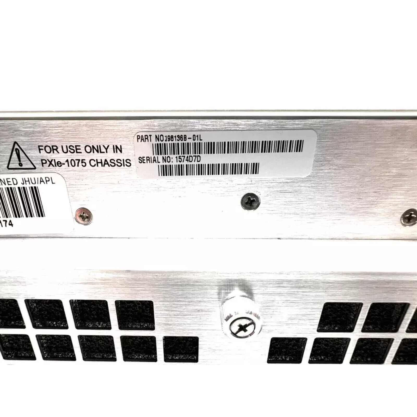 NEW National Instruments PXIe1075 PXIe-1075 Up to 4 GB/s PXI Chassis