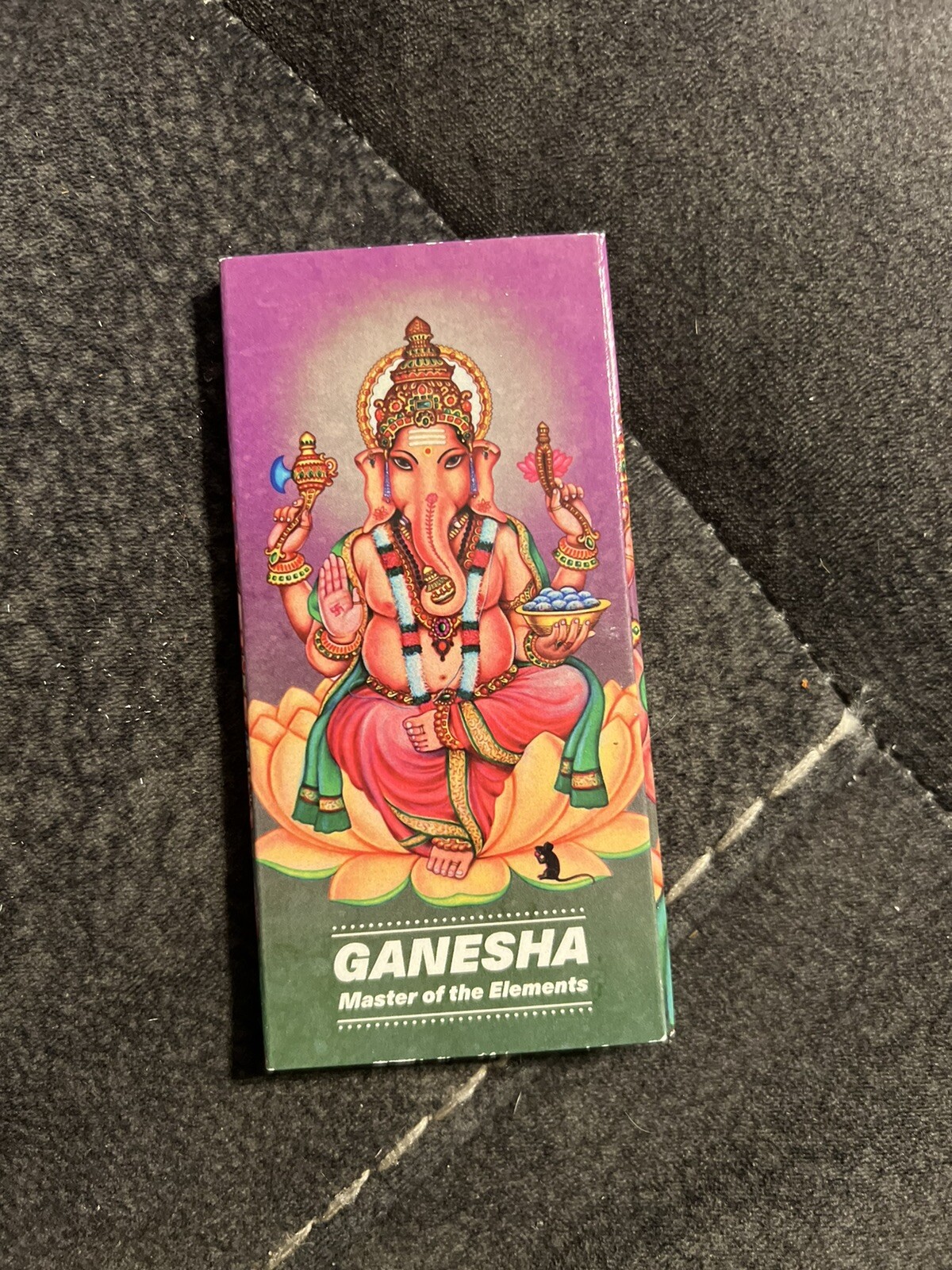 Hindu Collection “rolling papers” W/ Tips