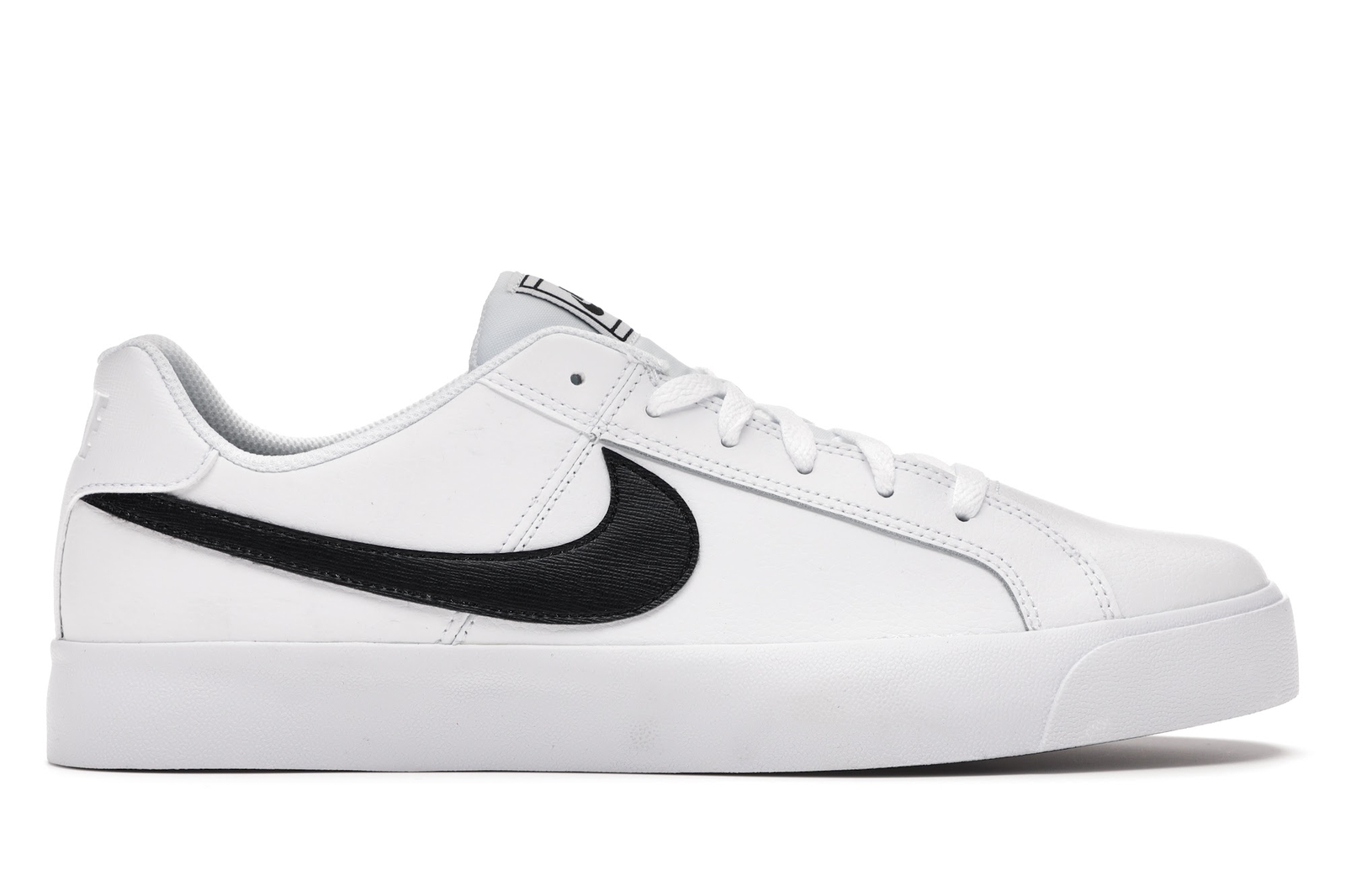 Level SS/New - Nike Court Royale AC White Black - BQ4222-103