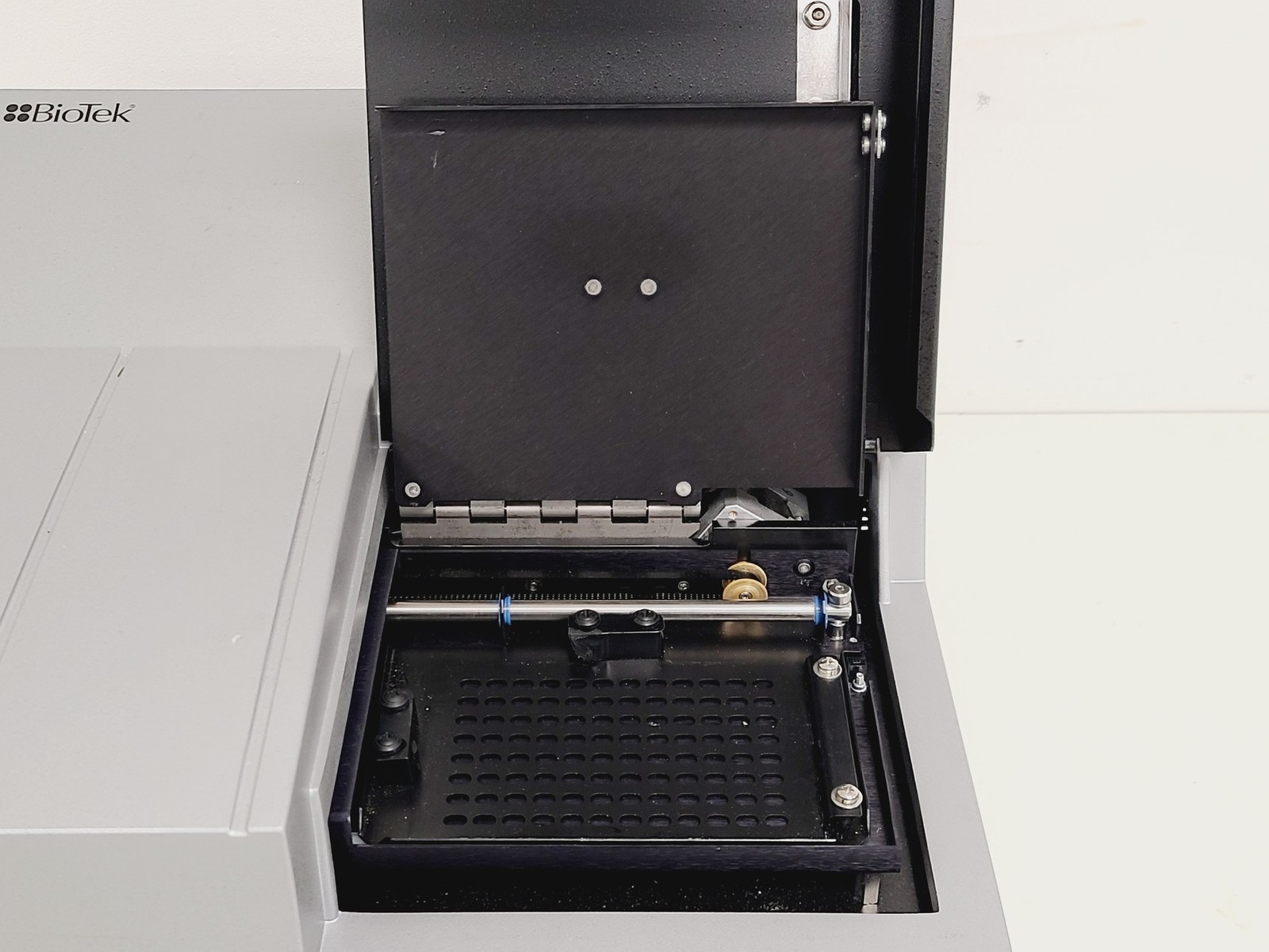 Biotek Instruments ELx808 Microplate Reader