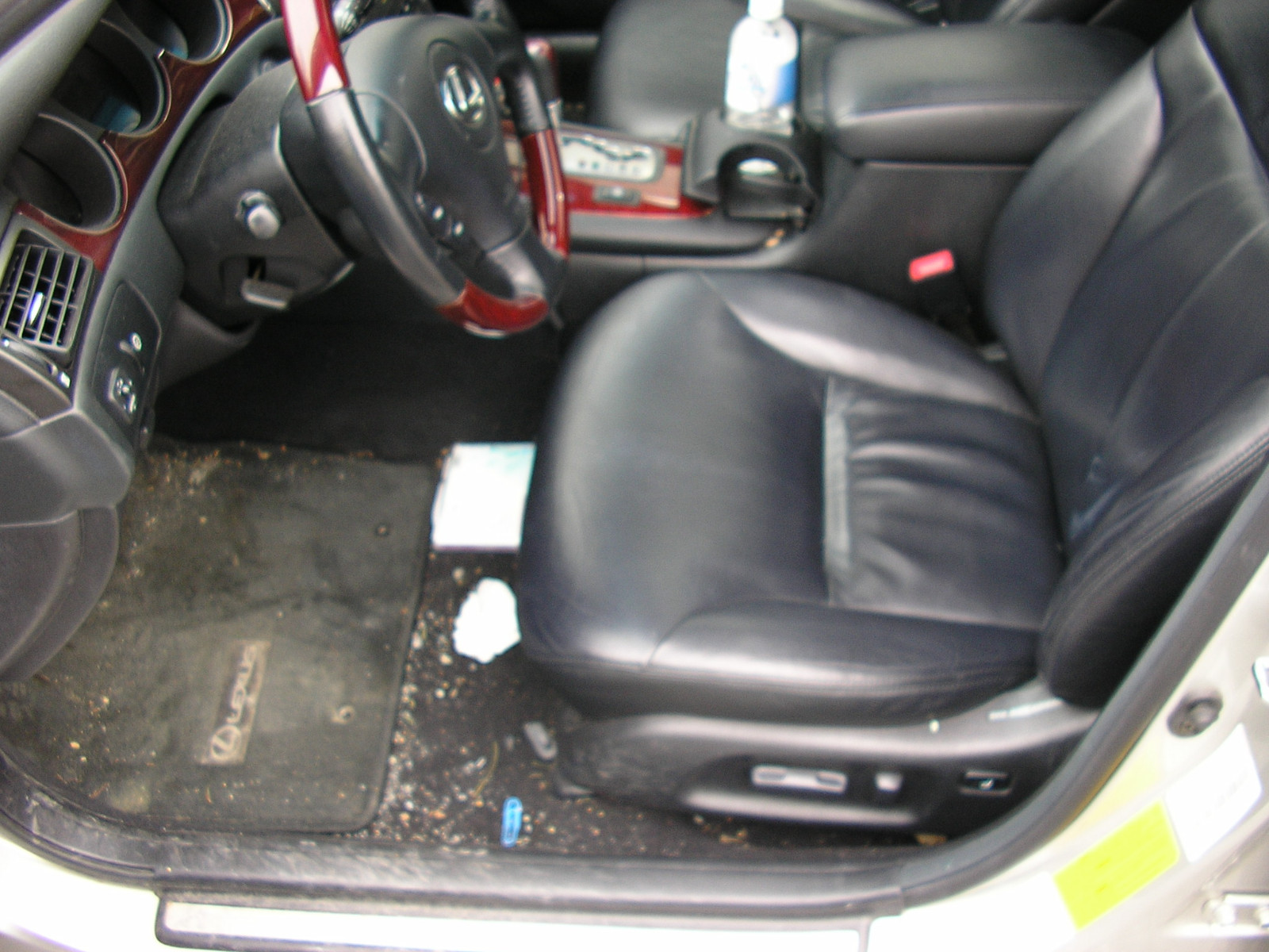 Leather and vinyl cleaner automobile seats