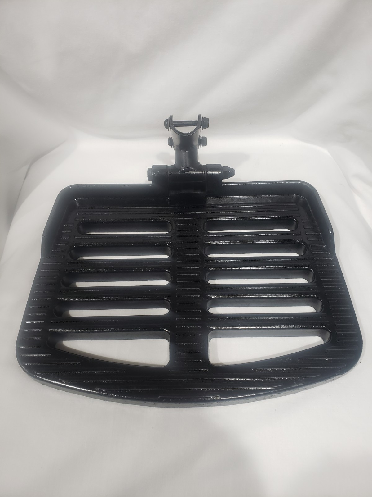 PRIDE MOBILITY JET 2 HD POWER SCOOTER FOOT REST PLATE
