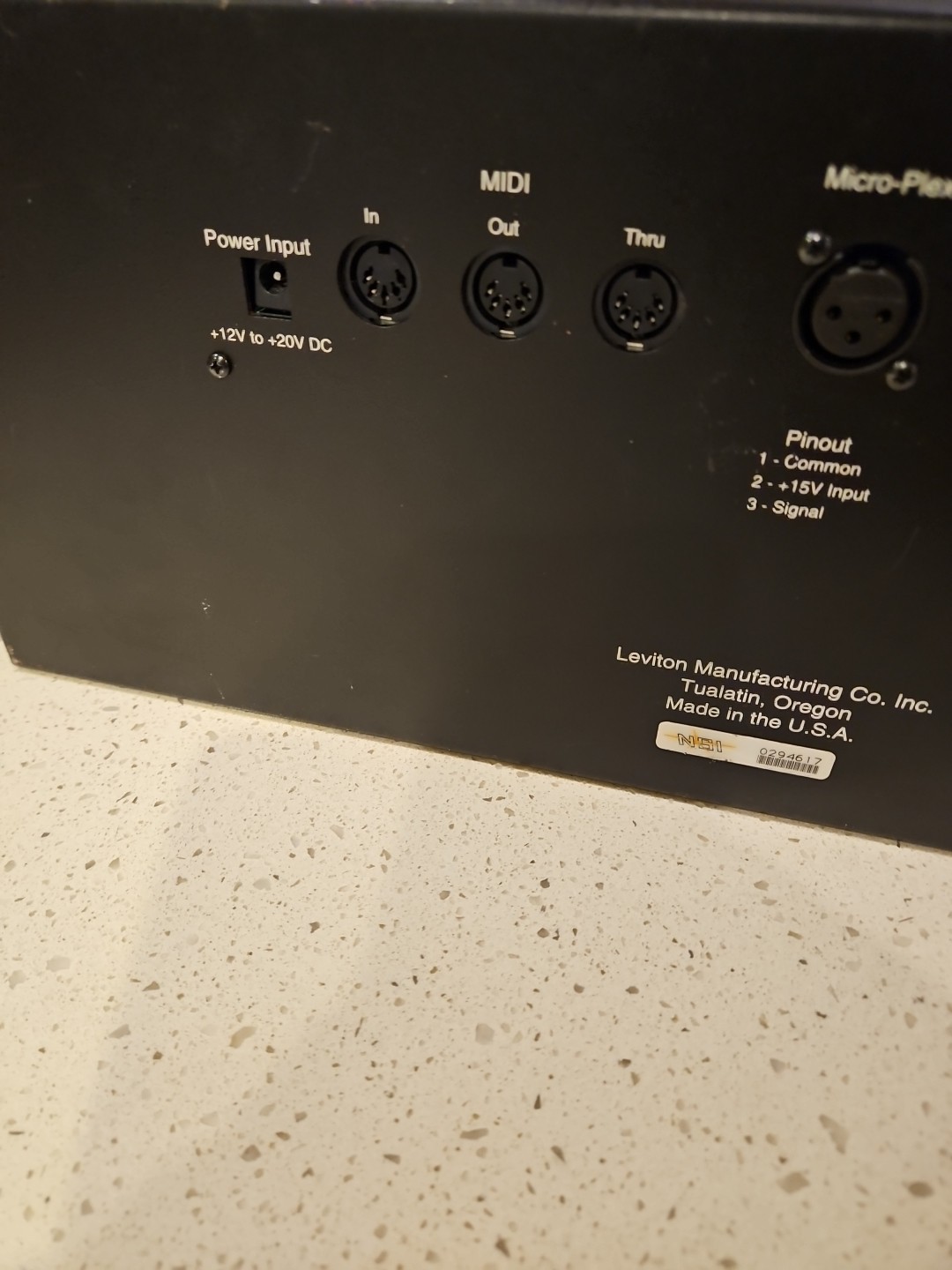 Leviton Rackmount MLC 128R Motorized Lighting Controller Unit Only Untested