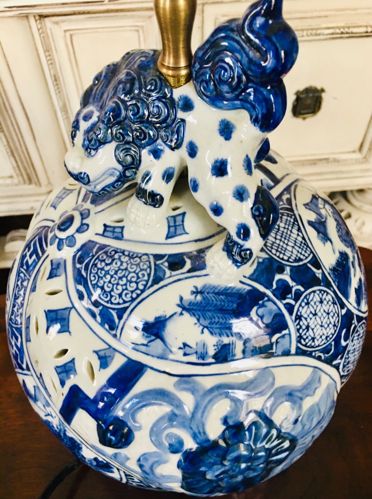 Table Lamp Asian Motif Foo Dog Blue & White Signed
