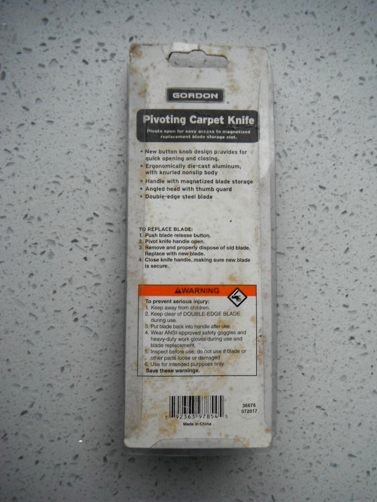 New Carpet Knife w/ Pivoting Head- Push Button For Quick Blade Access