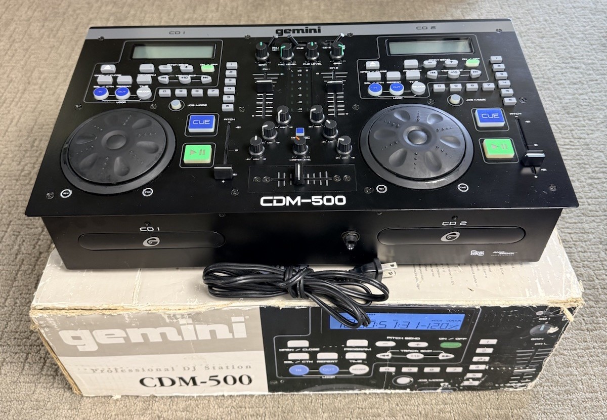 VTG Gemini CDM-500 Professional DJ Station Dual Tray CD 2 Channel Mixer Tested