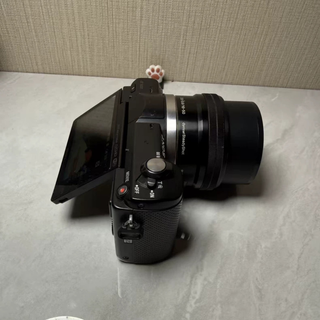 Sony Alpha a5000 Mirrorless Digital Camera 16-50mm Lens Black Complete Kit