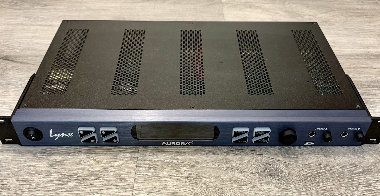 Lynx Aurora 16 (n) 16ch AD/DA Converter With Dante