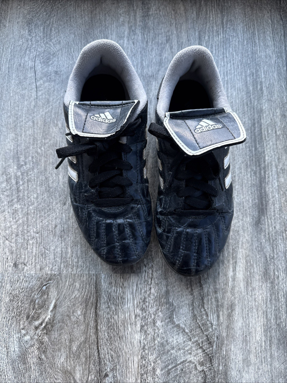 Adidas TRX Hard youth Soccer Cleats Shoes Black White Leather Size 3 Kids youth