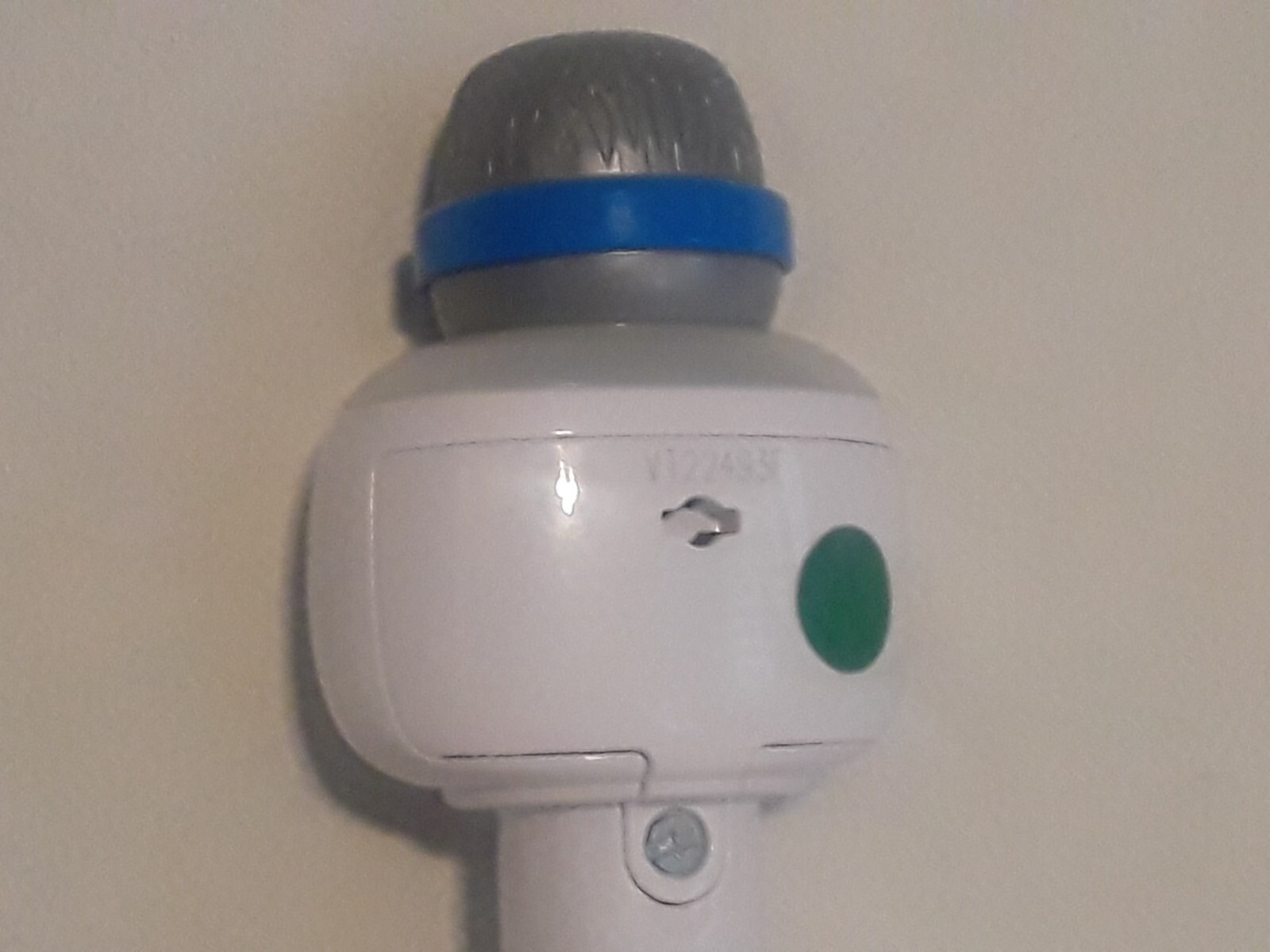 VTech Sing It Out Karaoke Microphone Bluetooth w/Lights, Songs, & Voice Effects