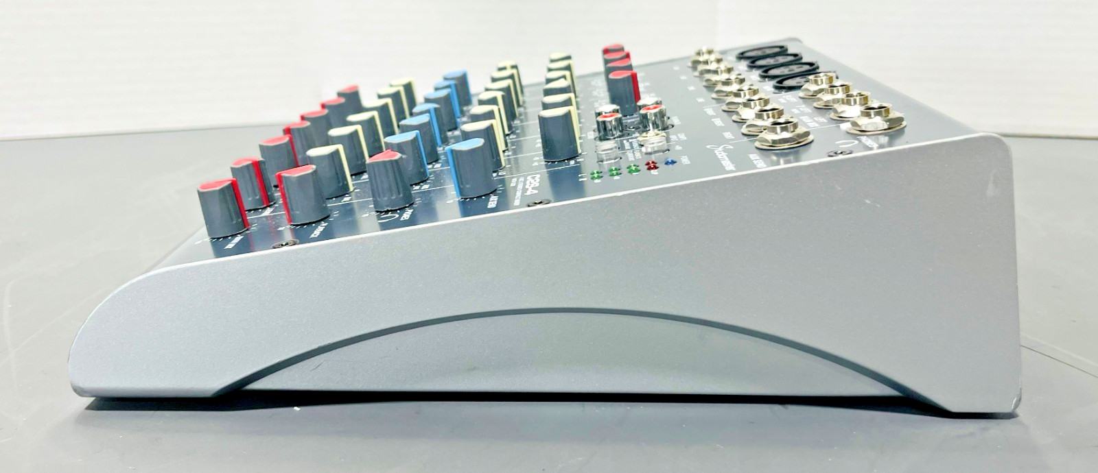 StudioMaster C2-4C2-4 4 Channel Compact Mixer 12V 50/60Hz Tested