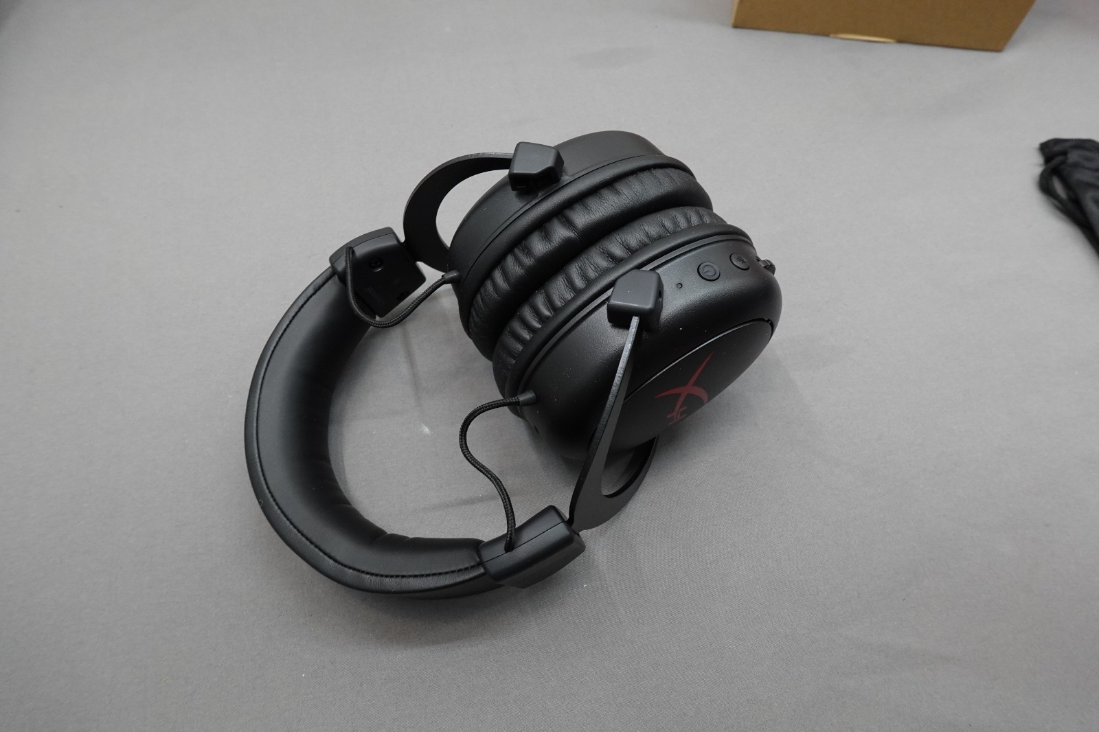 (4) HYPERX GAMING HEADSETS BUNDLE AS-IS ***NOT-WORKING*** FOR PART ONLY !!!