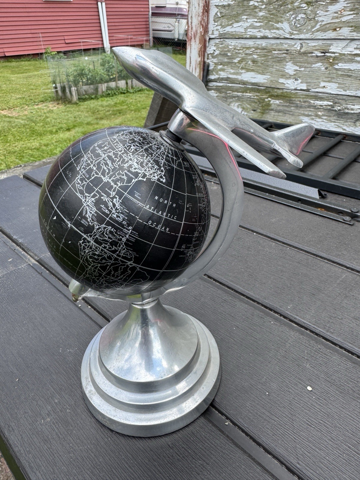 Vintage 1986 -Desktop World Globe with Aluminum Jet