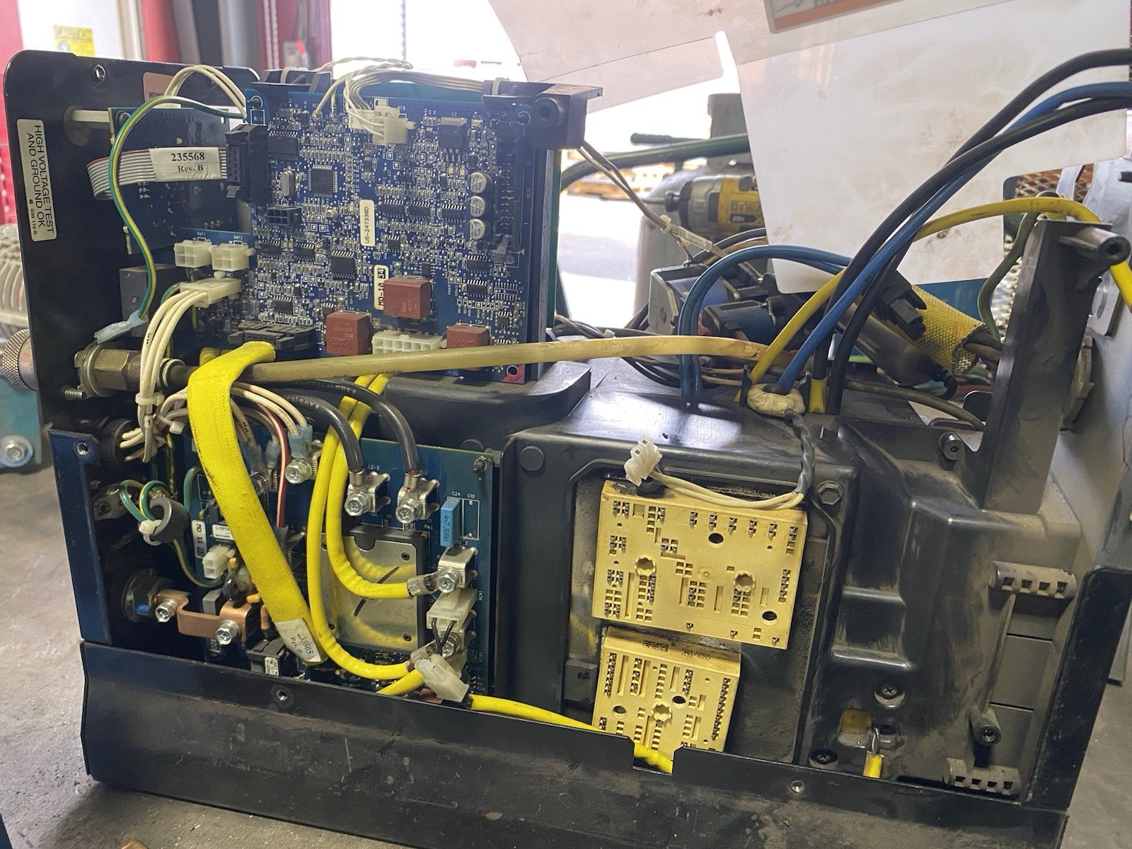 Miller Spectrum 875. Auto-Line* DC Plasma Cutting System. PART ONLY.
