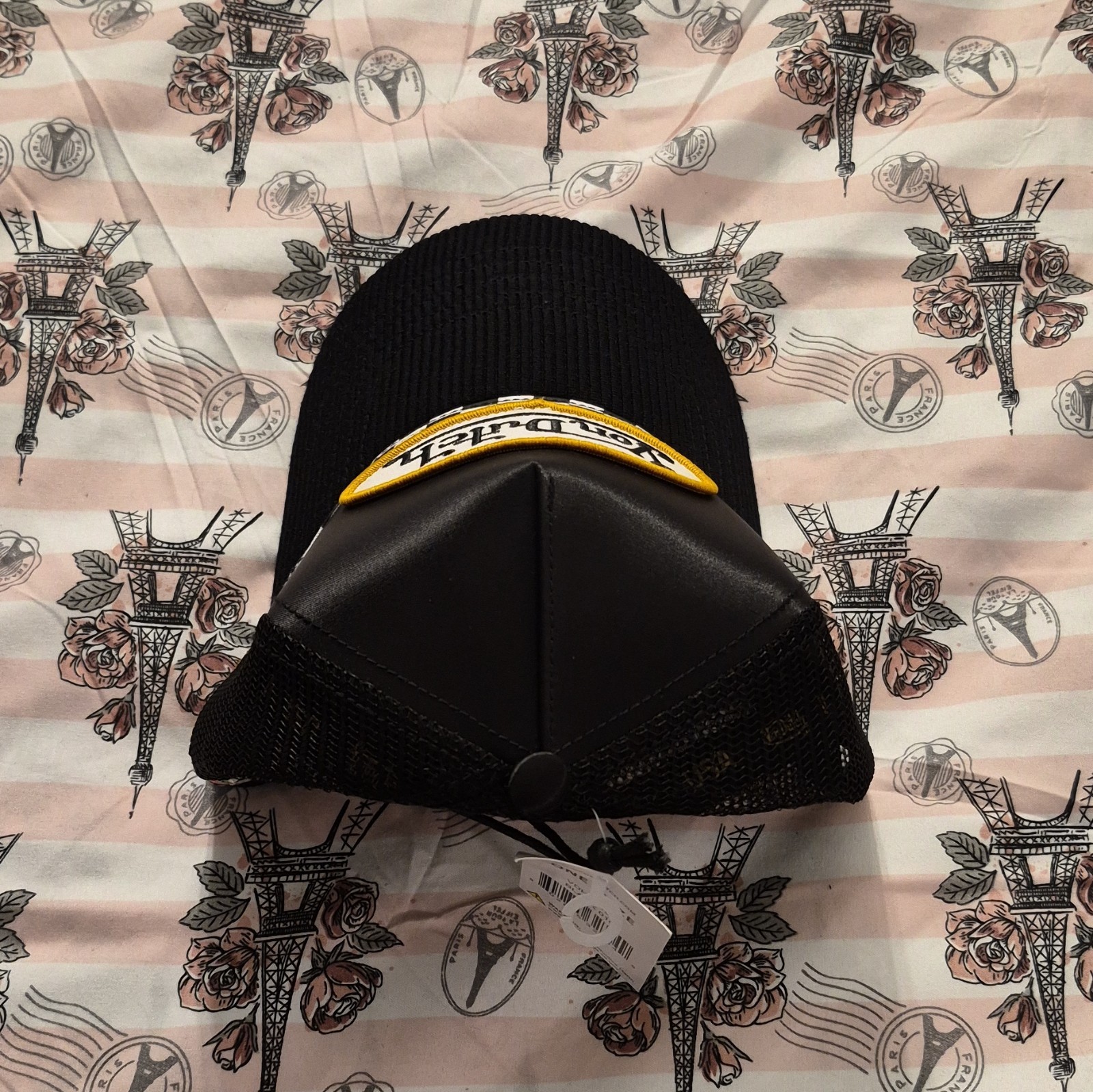 VON DUTCH BLACK & WHITE TRUCKER HAT MESH BACK ADJUSTABLE CHECK ONE SIZE