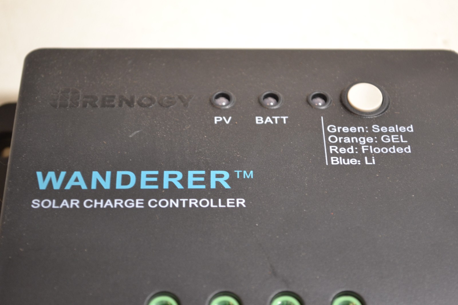 RENOGY Wanderer Solar Charge Controller Model: RNG-CTRL-WND30-LI