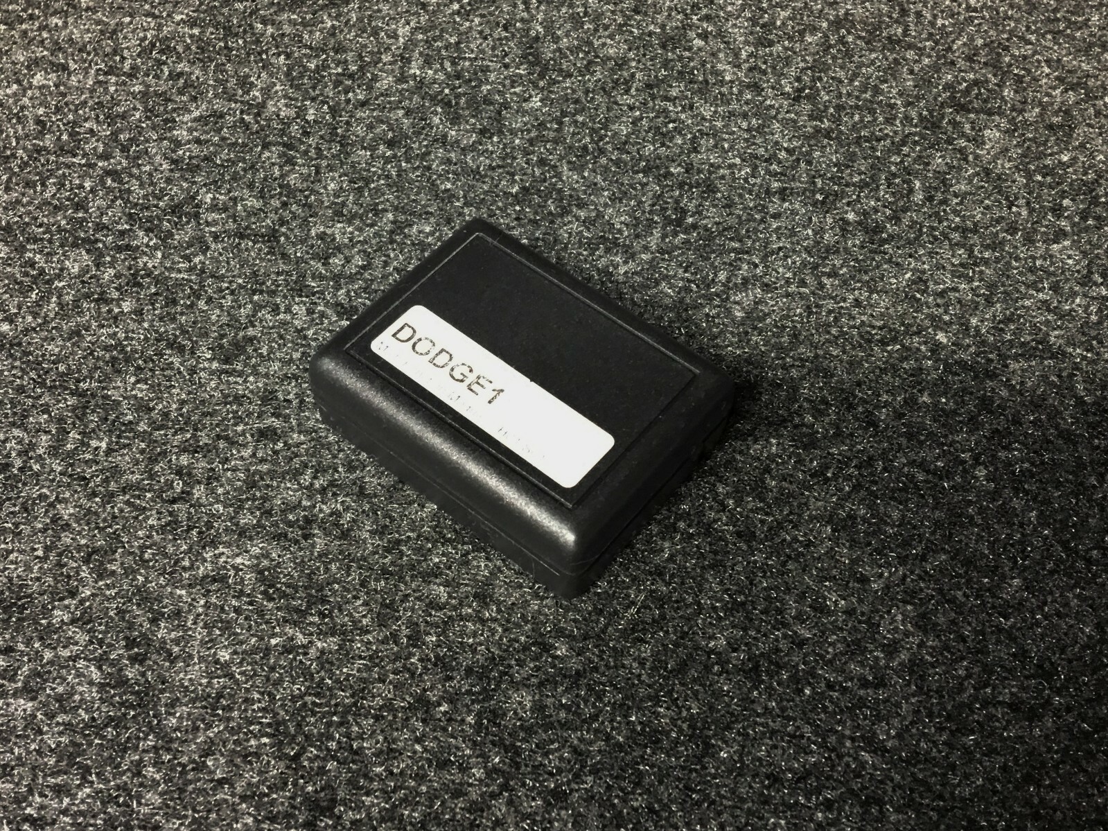 AST DODGE1 MULTI FUNCTION MODULE DOORLOCK, ALARM CONTROL AND TRANSPONDER BYPASS