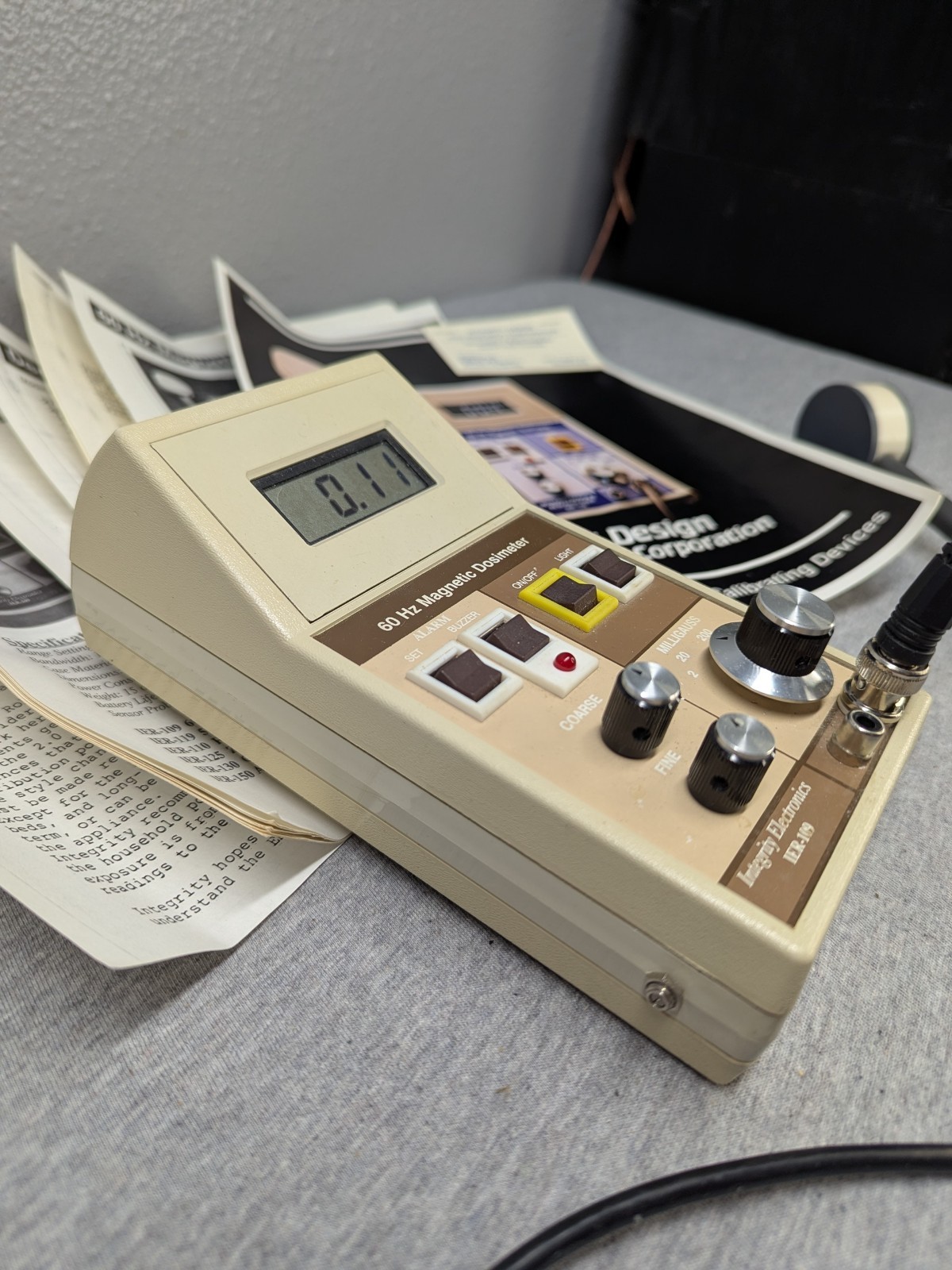 Integrity Electronics IER-109 Commercial 60 Hz Magnetic Dosimeter - Working