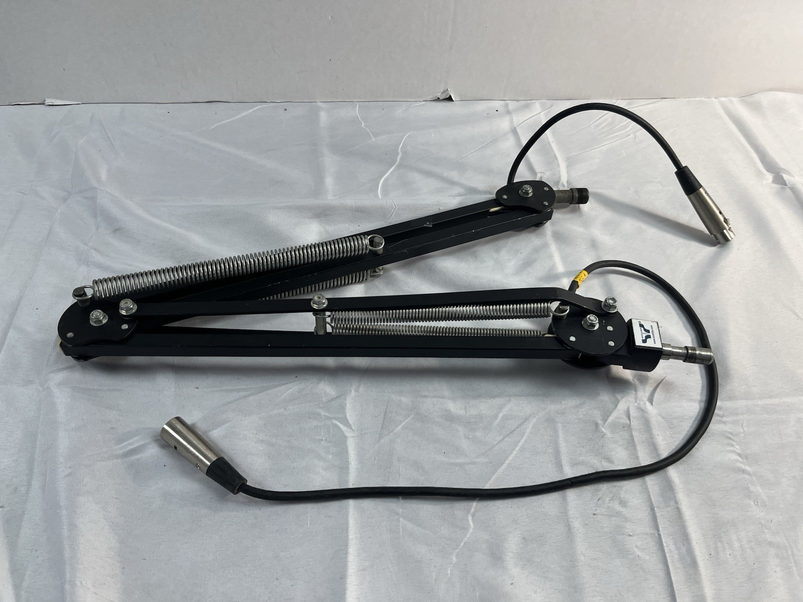 OCW 51900-B Deluxe Mic Arm Less Riser