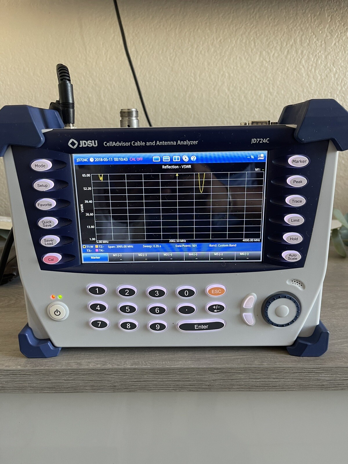 JDSU CellAdvisor JD724C Cable and Antenna Analyzer