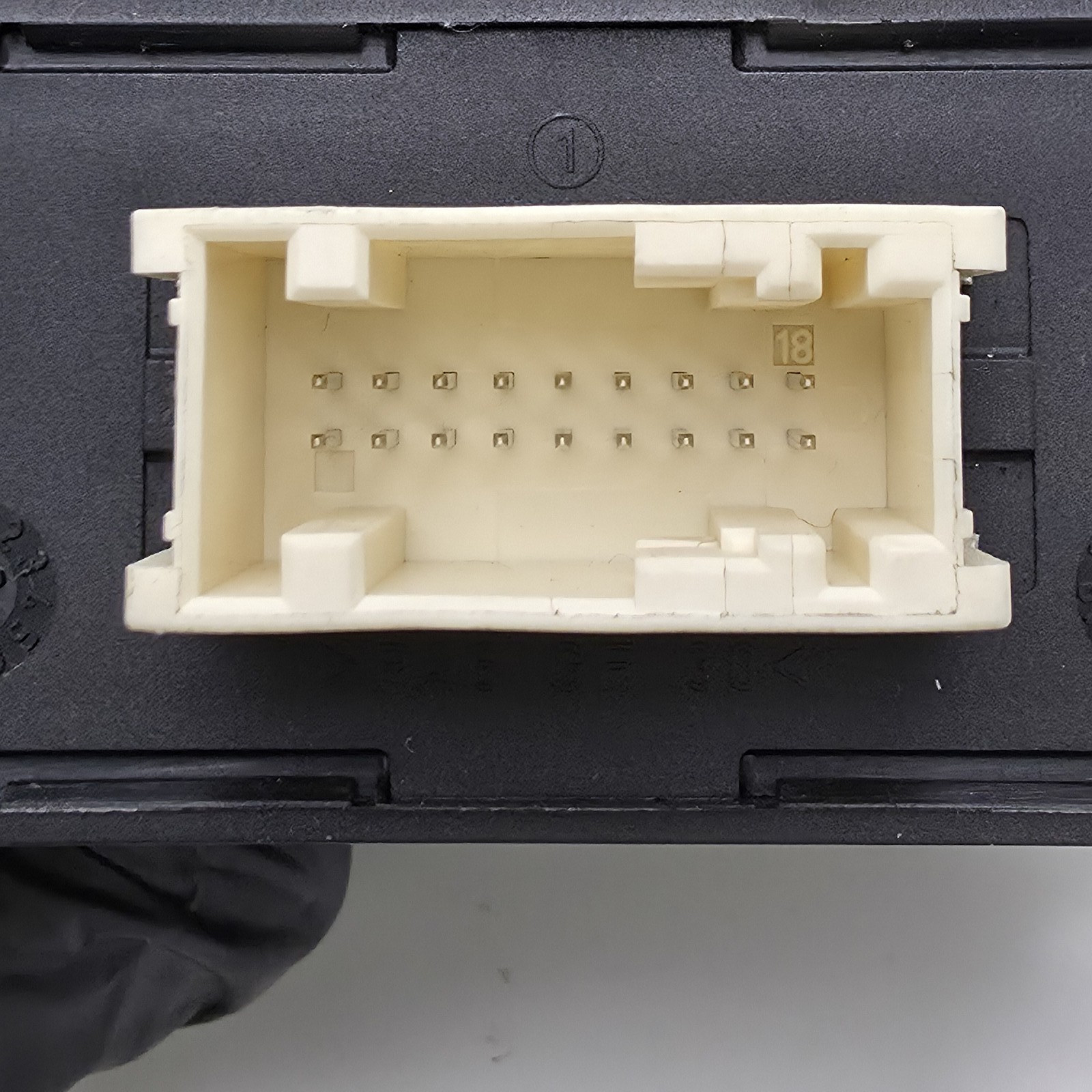 2011-2015 Citroen DS5 Headlamp Light Control Module LCM 966594088000