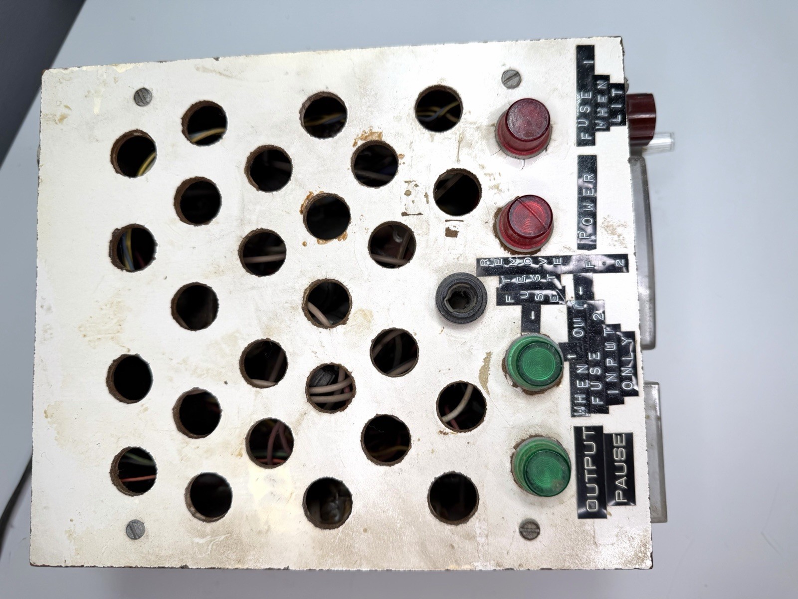 Vintage Variable DC Power Supply Bench Lab Analog Volt Milliamp Power On