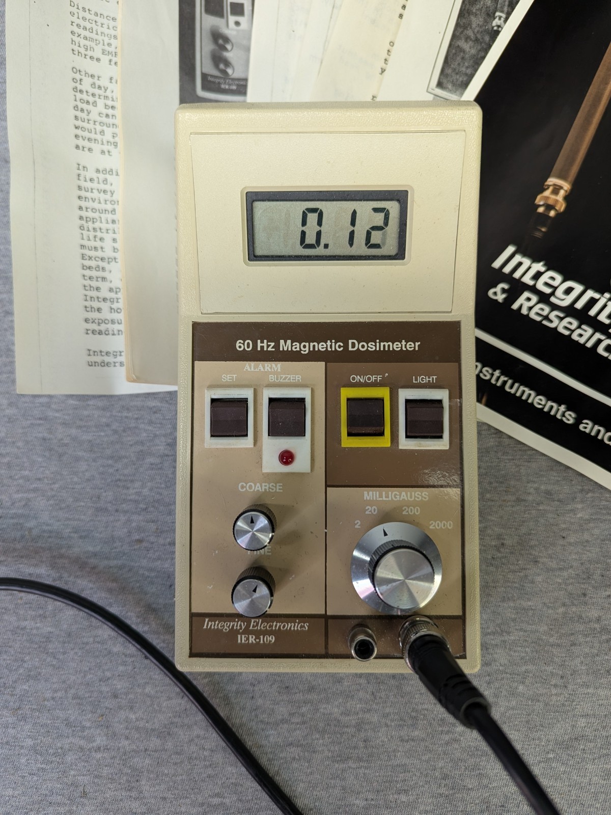 Integrity Electronics IER-109 Commercial 60 Hz Magnetic Dosimeter - Working