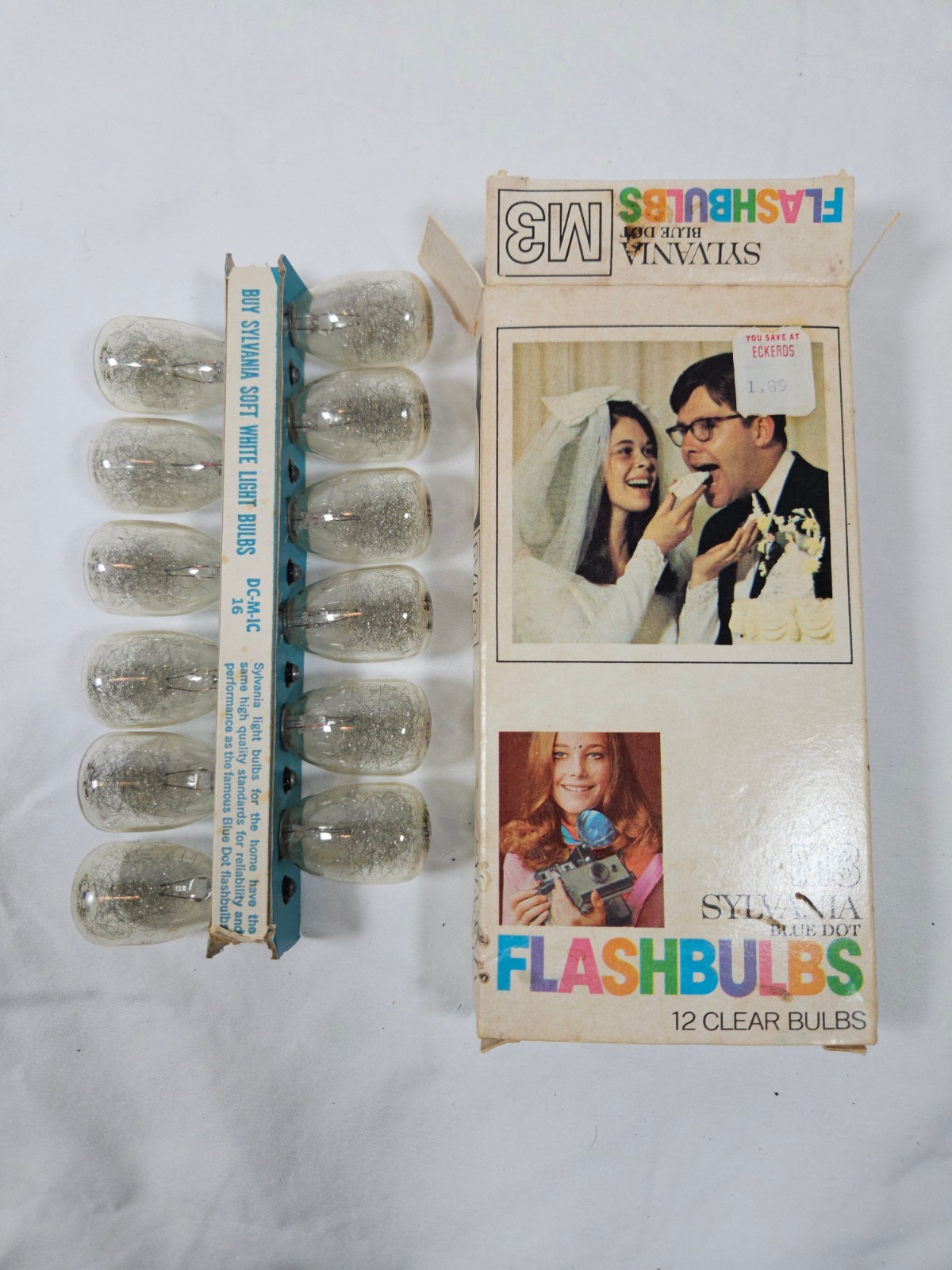 New Old Stock Sylvania M3 Blue Dot Flashbulbs 12 Clear Full Box Vintage Camera
