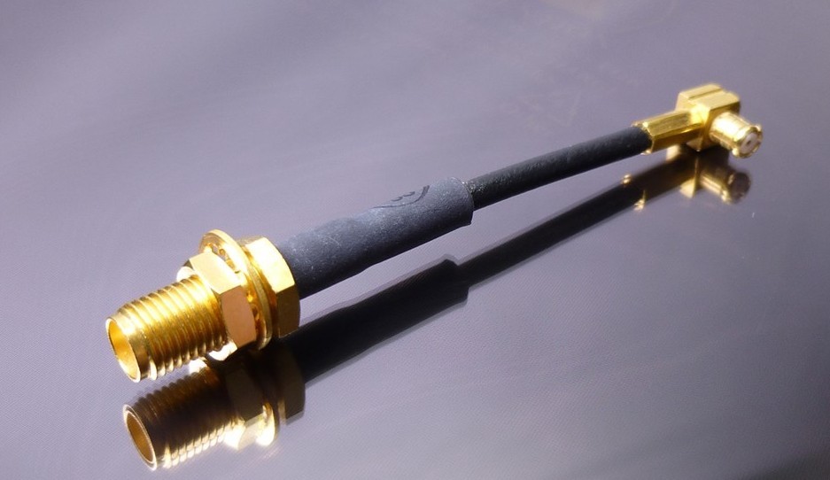 SMA Female - MCX Right-Angle Male RF Microwave 3" Au-Plated Adapter Cable.
