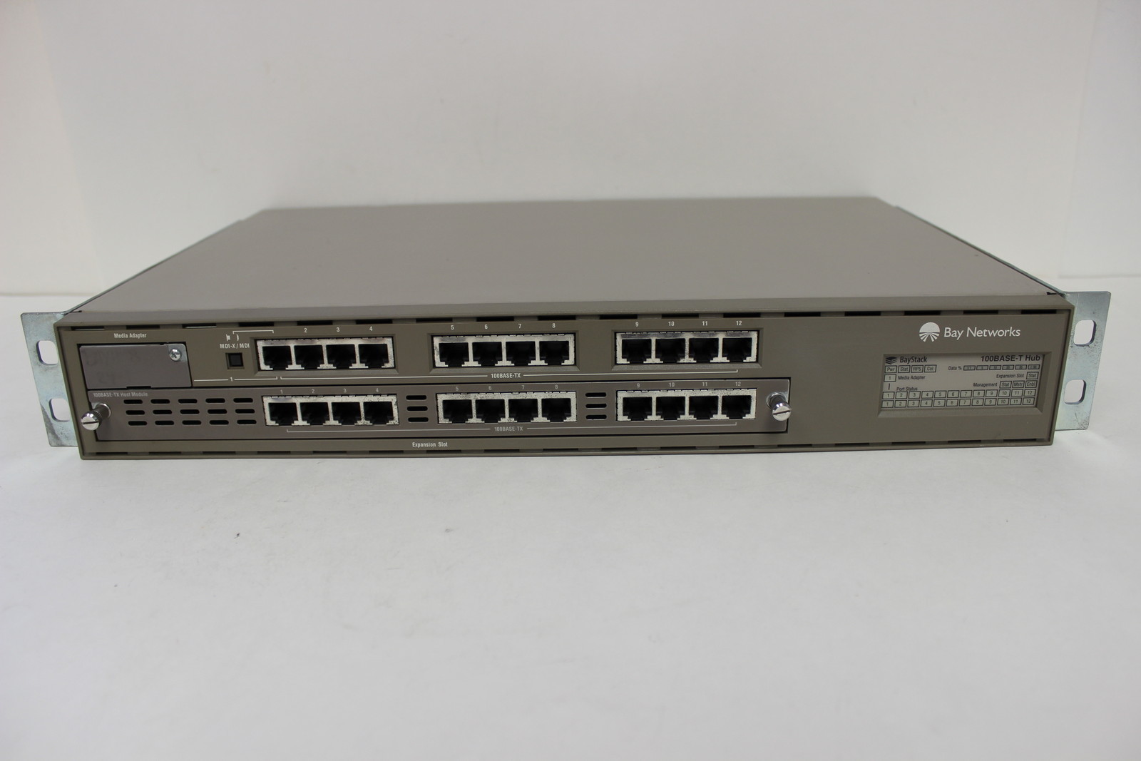 BAY NETWORKS AT2202001 BAYSTACK 100BASE-T STACKABLE 24 PORT HUB WITH WARRANTY