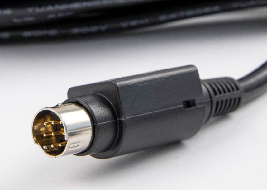 Helix Director Cable CI (CONTROL INPUT PORT) version Brand new
