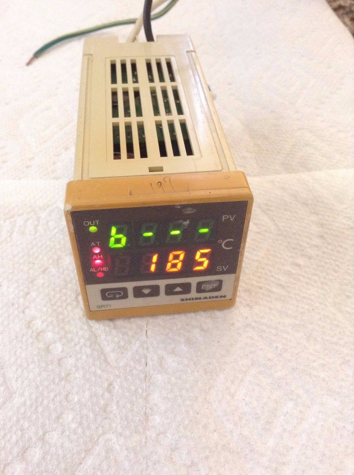 Shimaden  SR71-8Y1-1C Temperature Controller