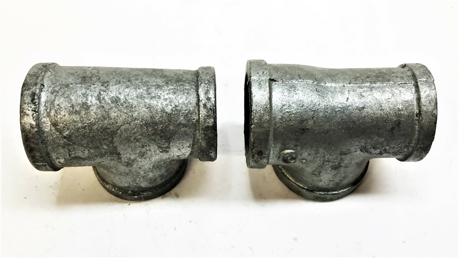 Unbranded Galvanized 1-1/2" x 1-3/4" x 1-3/4" Tee Coupling [Lot of 2] NOS