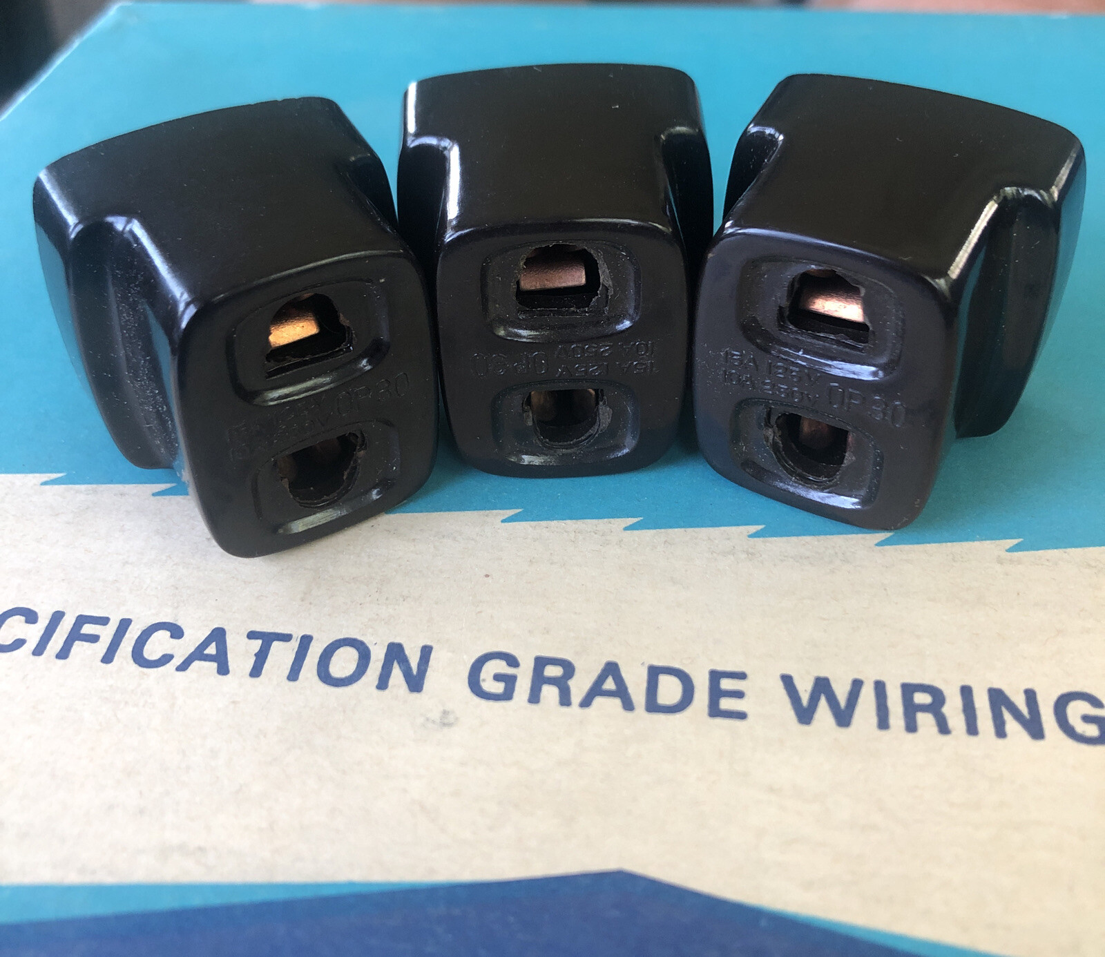 LOT Of 3 Vintage EAGLE OP30 Brown  British TO USA Adapters New Older Stock