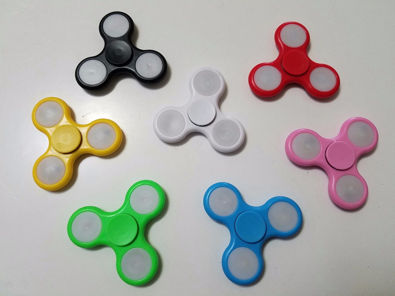 UPGRADE VERSION SWITCH CONTROL 3 MODE LED HAND SPINNER EDC TOY BLACK