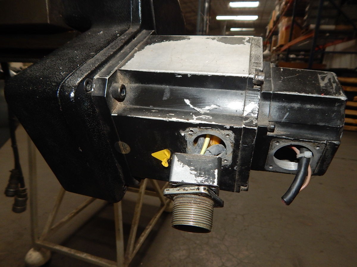 SHARP LMV VERTICAL MILLING MACHINE 9?X42? TABLE M5909