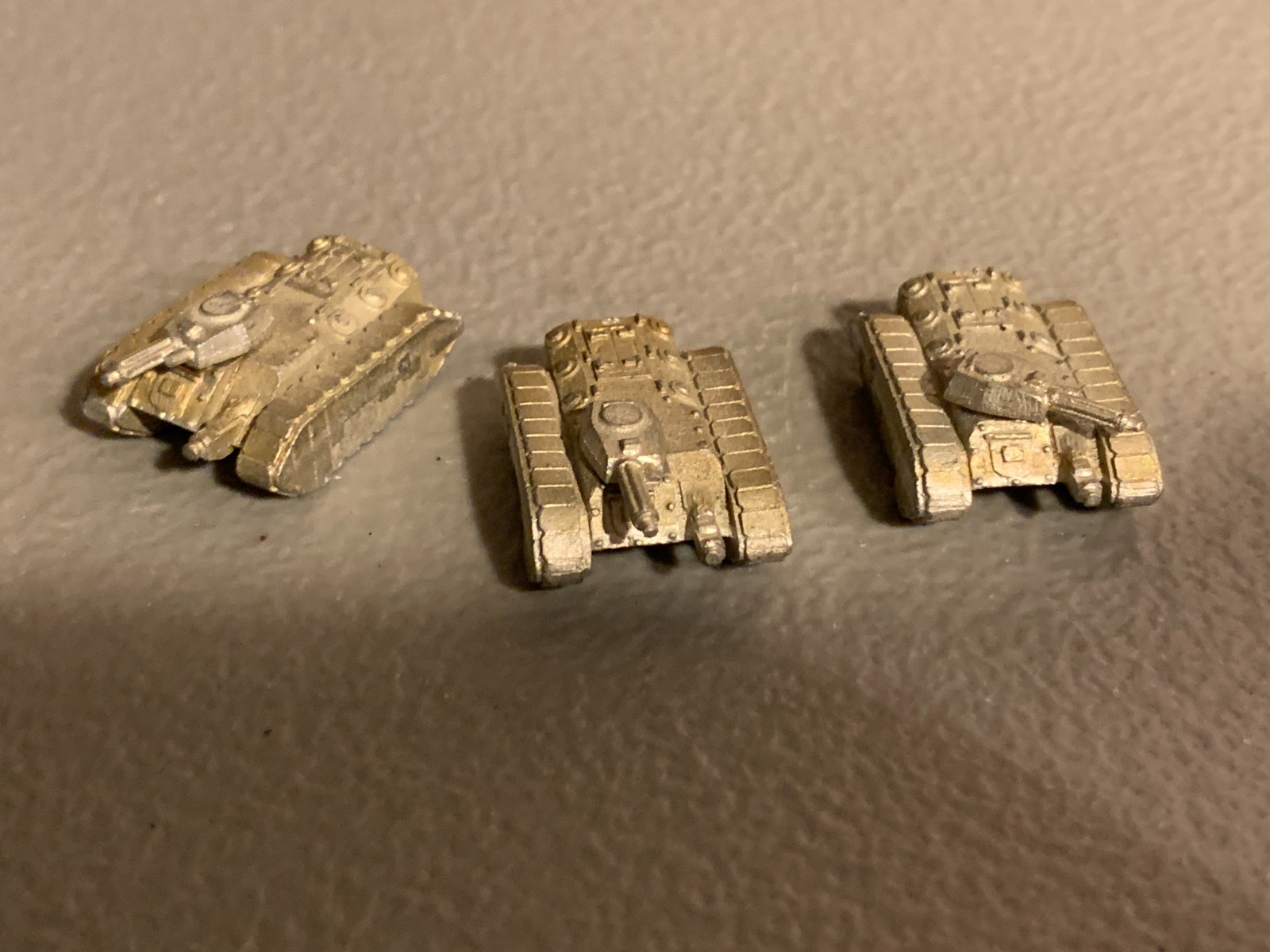 A40992 WARHAMMER EPIC 40K IMPERIAL IG ASTRA METAL CHIMERA 3 PACK