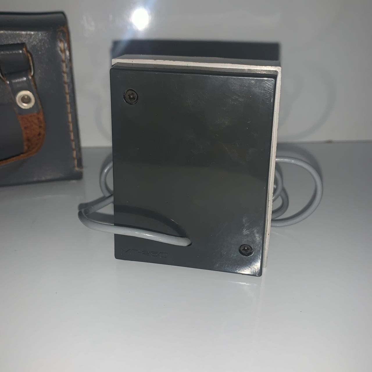 Vintage INCRA MT-250 External Speaker with Original Leather Case – Works, Low Vo