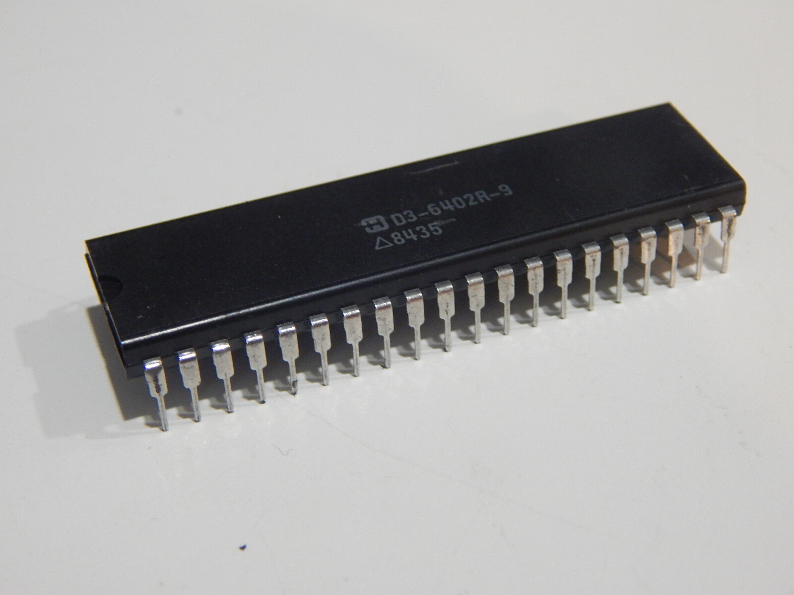 HARRIS HD3-6402R-9 IC CMOS UART 2MHZ  HD3-6402 DIP40 USA SELLER FAST SHIPPING