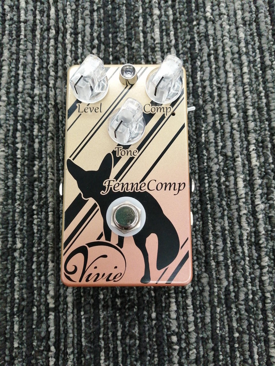 VIVIE FENNE COMP effector