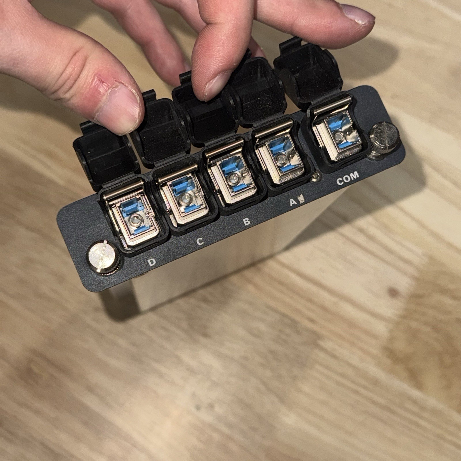 JDSU VIAVI 81MTAU4 Multi-Test Access Unit Optical Switch Module